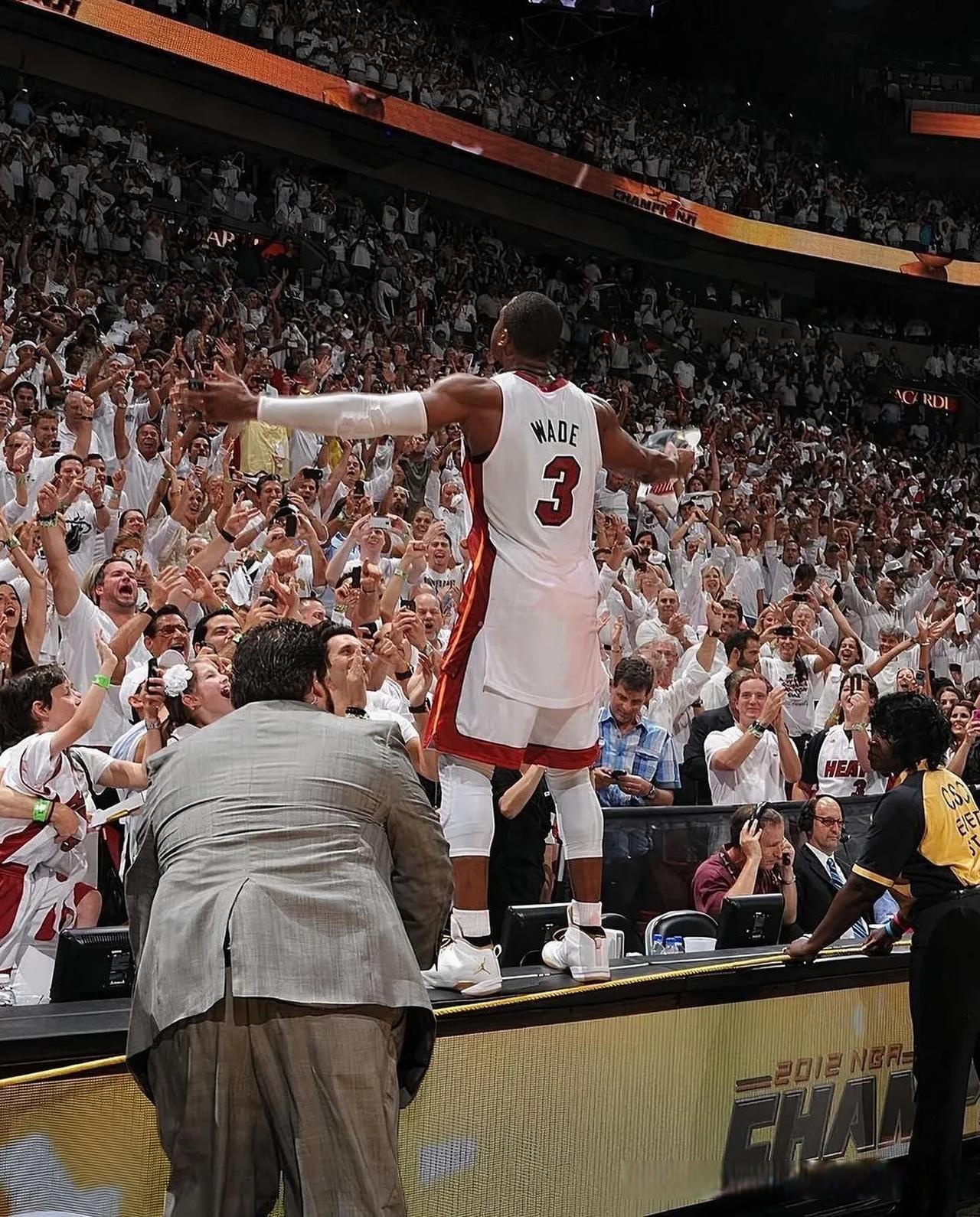 爱游戏体育-NBA常规赛倒计时，迈阿密热火冲刺阶段刷新队史纪录，细节引发关注，话题不断，控场能力受关注的简单介绍-爱游戏体育